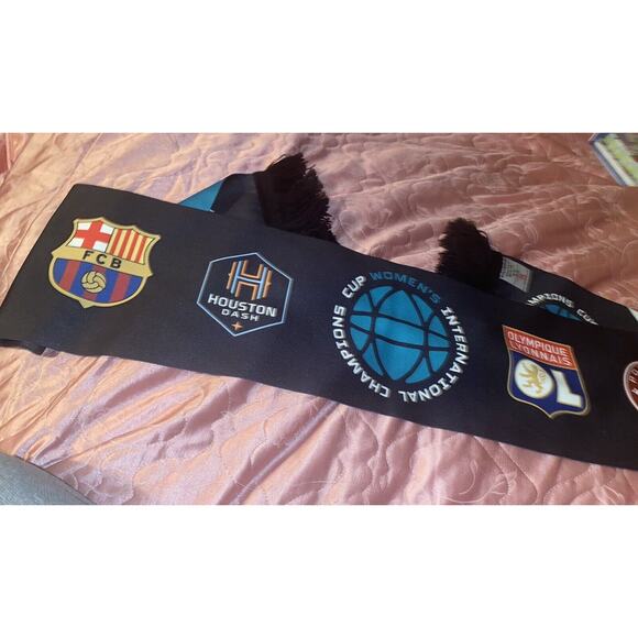 Ruffneck Women’s International Champions Cup 2021 Scarf - WICC Soccer FCB New - Picture 10 of 11